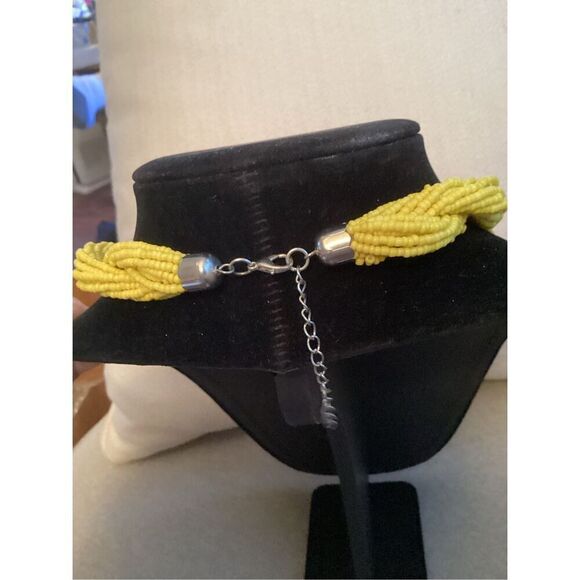 A Standing Ovation Necklace & Earrings Set - Picture 2 of 4